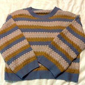 Lightweight women’s sweater